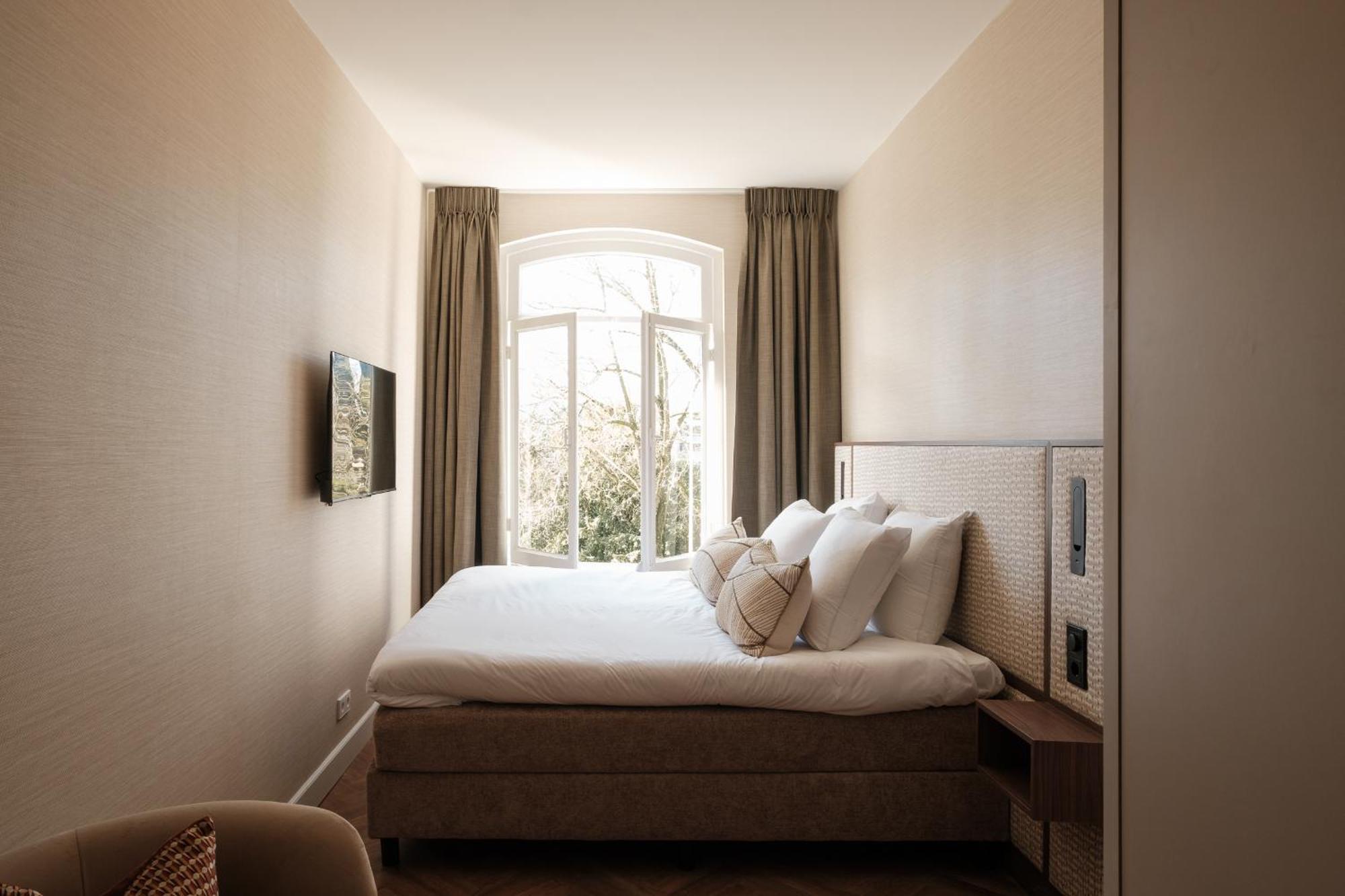 Parklane Hotel 4*